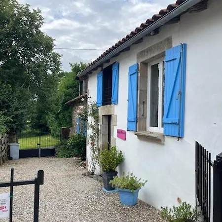 Les Casaniers, La Petite Maison